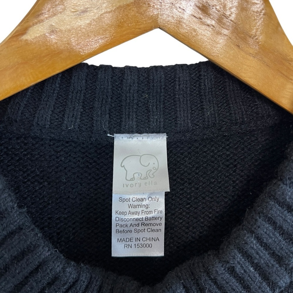 Ivory Ella Black Elephant Christmas Sweater Size Small - Picture 2 of 3